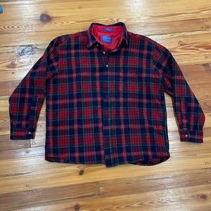 Men’s Pendleton VINTAGE wool long sleeve XL Made in the USA plaid red,green,navy